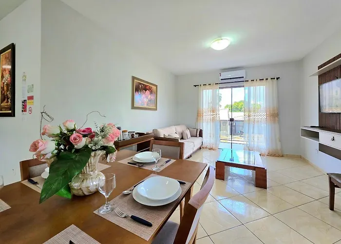 Amplo 2 Suites + 2 Quartos Prox Paraguai